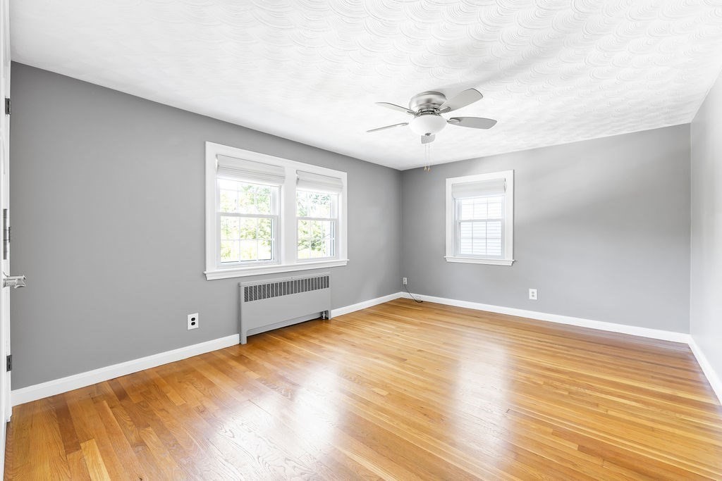 Boston, Massachusetts 02132, United States, 3 Bedrooms Bedrooms, ,2 BathroomsBathrooms,Residential,Pending,207717