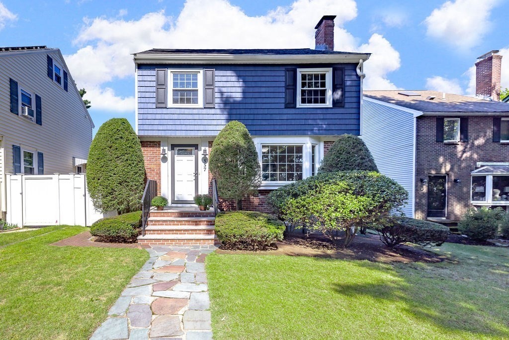 Boston, Massachusetts 02132, United States, 3 Bedrooms Bedrooms, ,2 BathroomsBathrooms,Residential,Pending,207717 Boston, Massachusetts 02132, United States, 3 Bedrooms Bedrooms, ,2 BathroomsBathrooms,Residential,Pending,207717