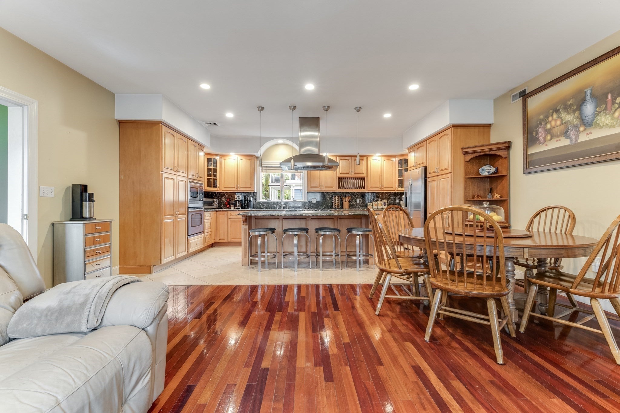 30 Everett Ave