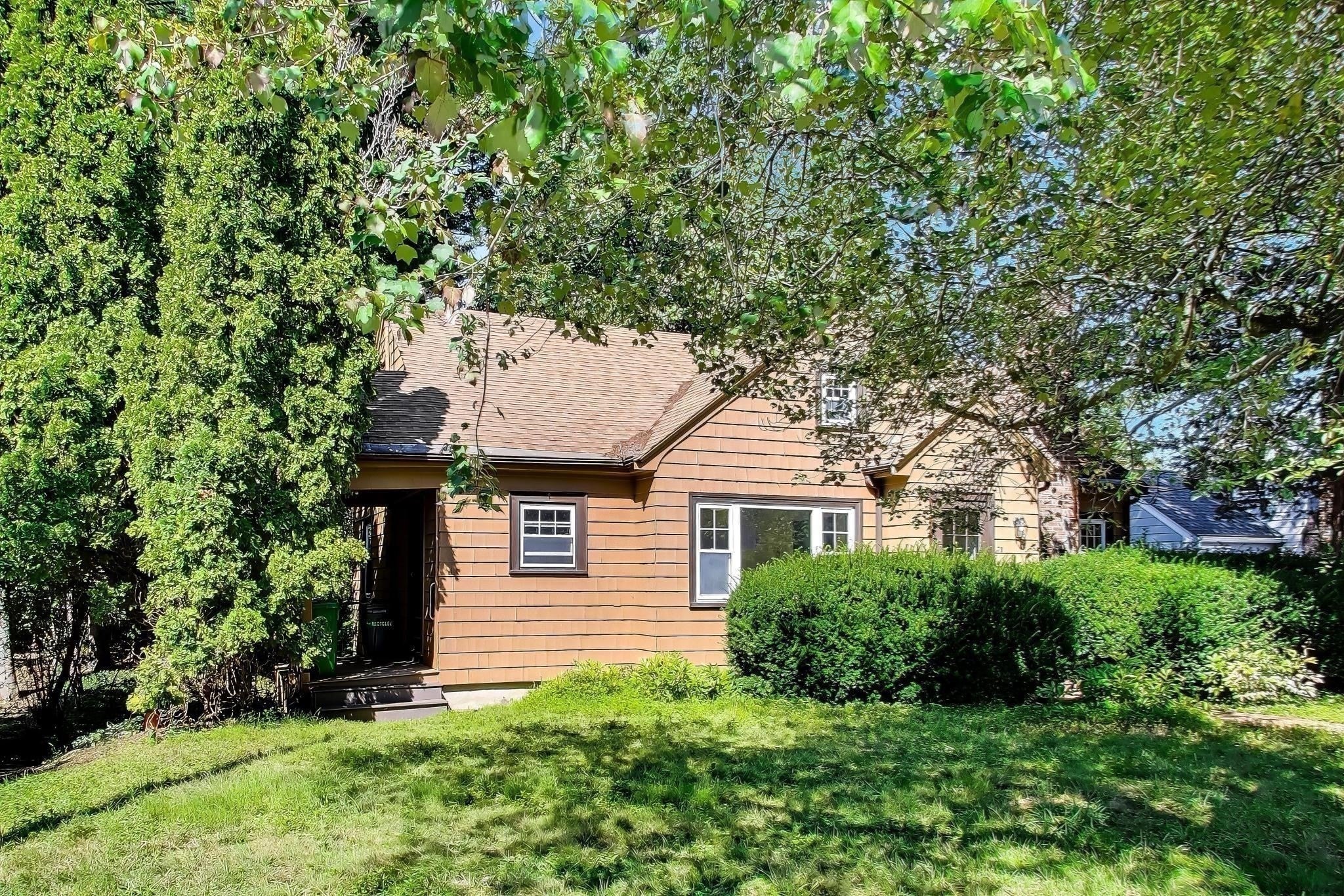 72 Sexton Ave, Westwood, MA Photo #3