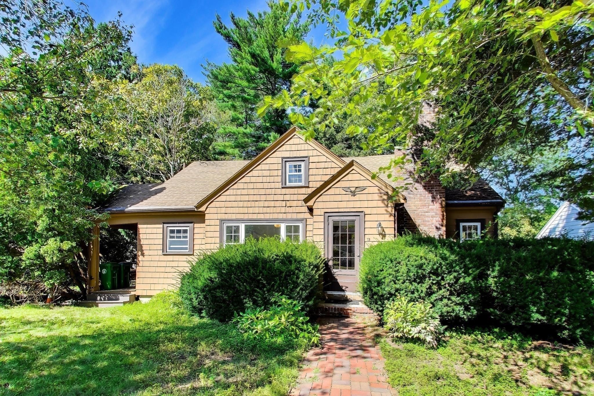 72 Sexton Ave, Westwood, MA Photo #2