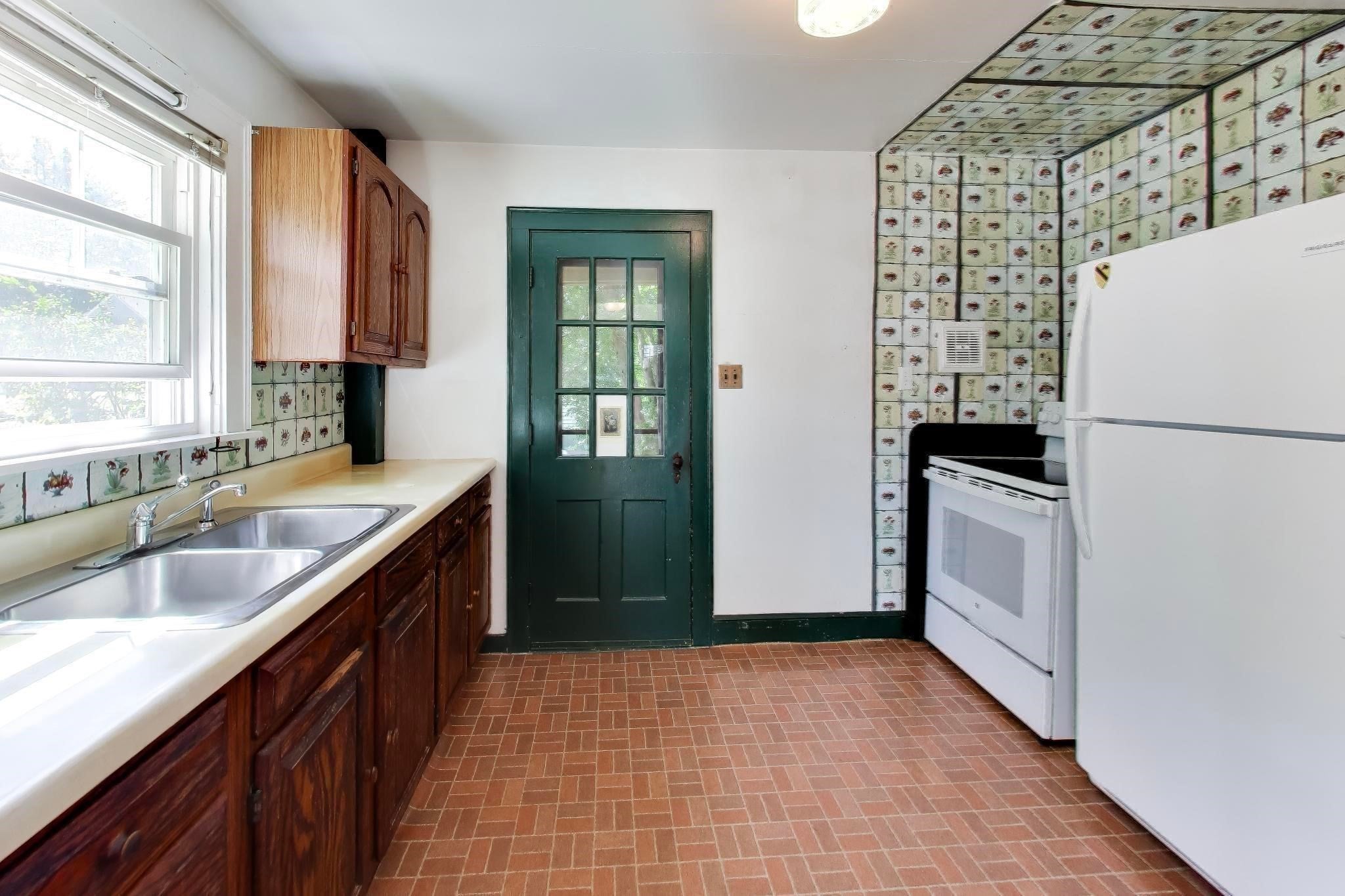 72 Sexton Ave, Westwood, MA Photo #10