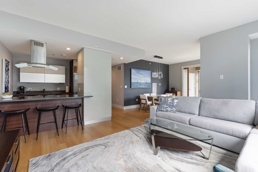 45 Province St 1706