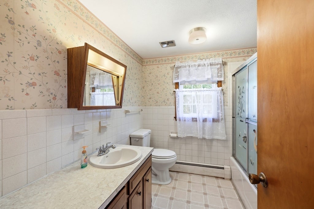 25 Unity Street, Montague, MA, 25 Unity Street, Montague, MA Photo #14