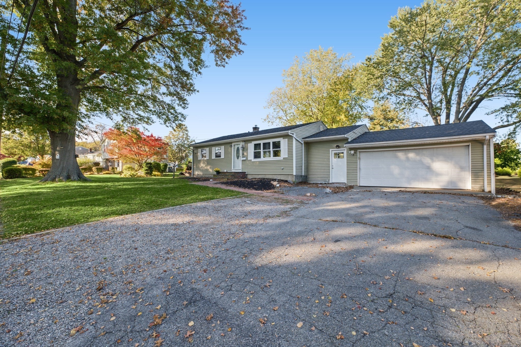 226 Chatterton Ave