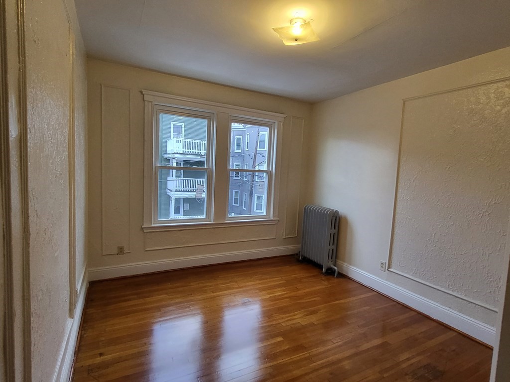 19 Mora Street 4 - Photo 3