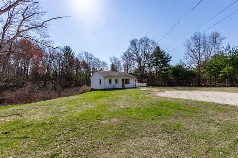 69 Depot 69 Oxford MA 01540