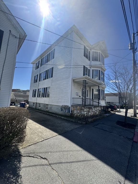 136 Dartmouth St