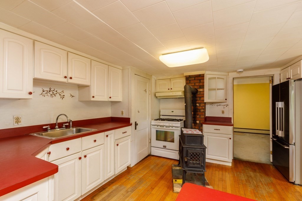 343 Lake Road