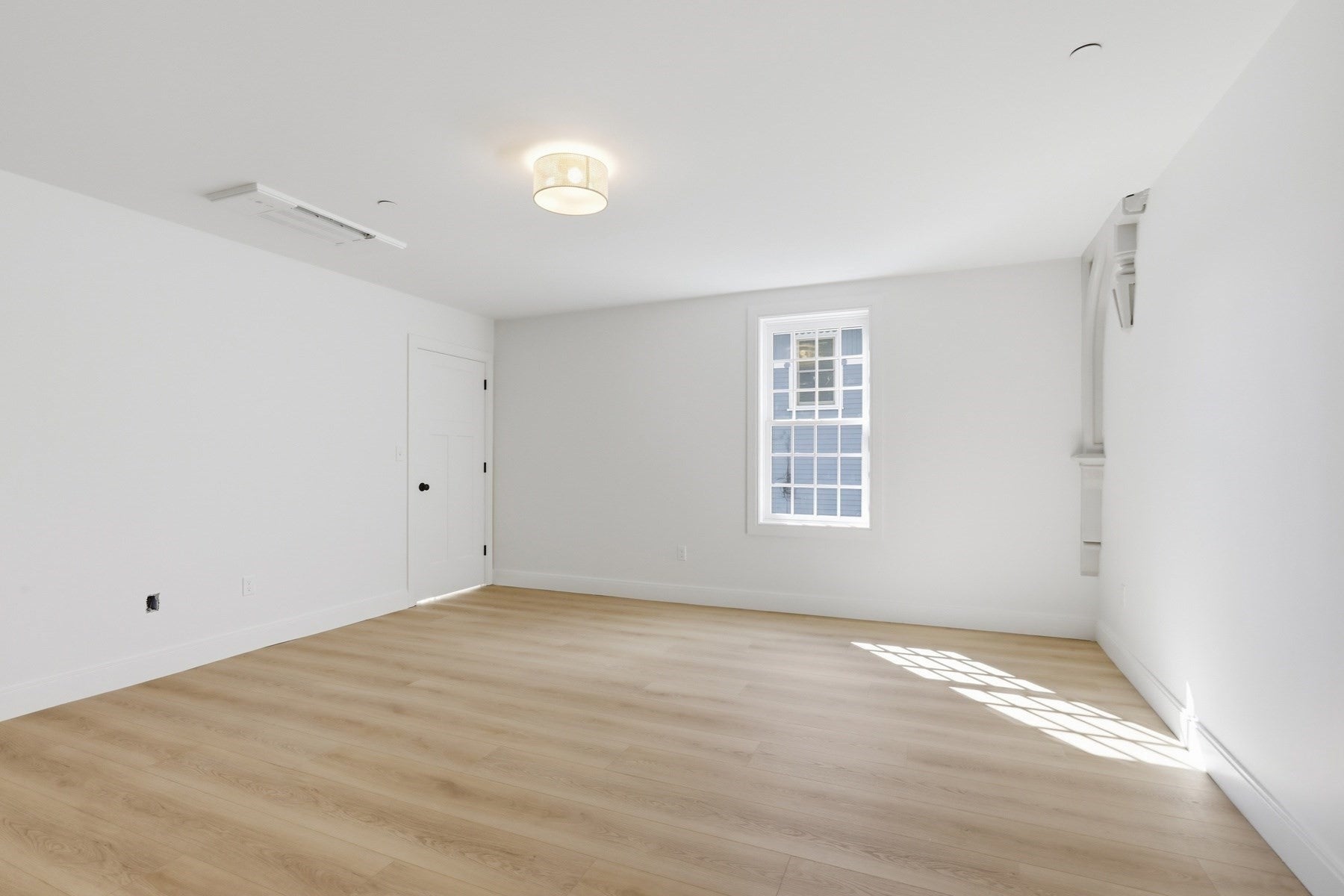 964 Washington St #2, Gloucester, MA Photo #17