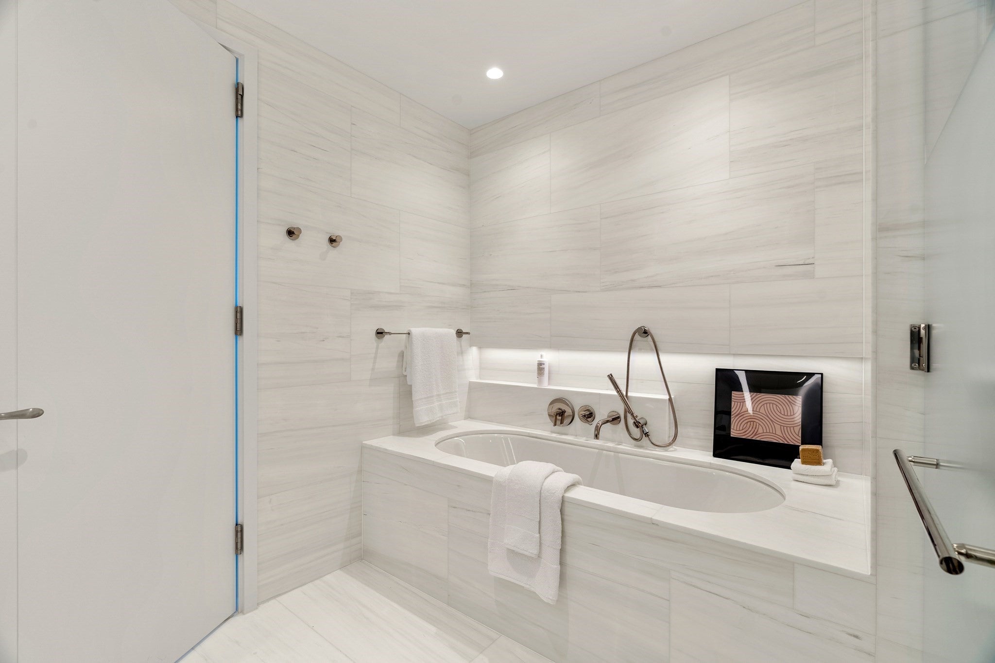682 Atlantic Avenue #3707, Boston, MA, 682 Atlantic Avenue #3707, Boston, MA Photo #9