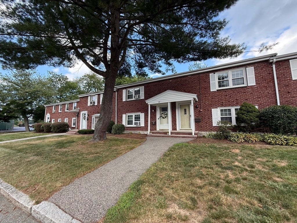 31 Trudy TER #31, Brockton, MA Photo #18