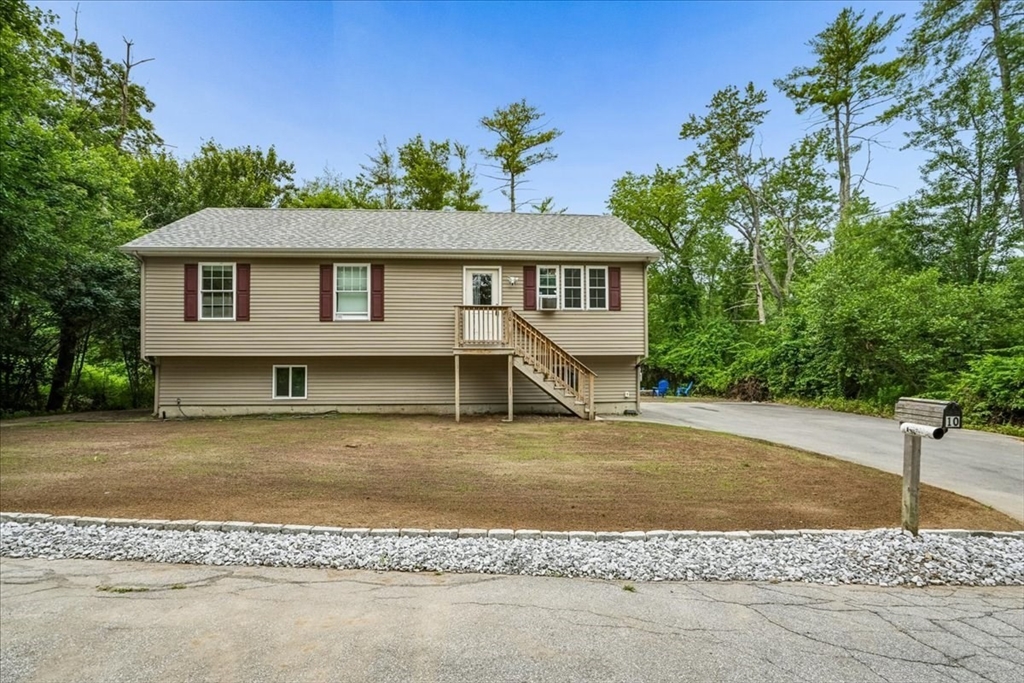 10 Patricia Ave