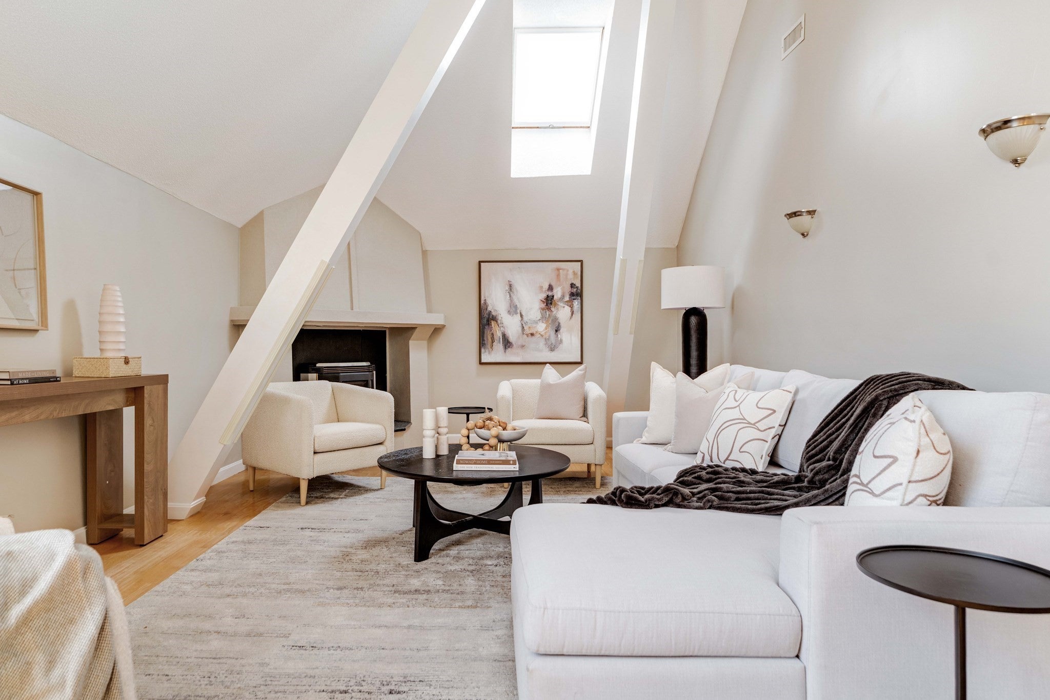 Photo of 408 Lebanon St, Melrose, MA