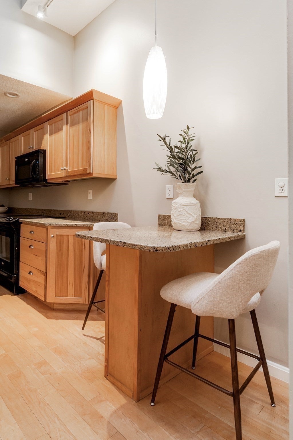 408 Lebanon St #18, Melrose, MA, 408 Lebanon St #18, Melrose, MA Photo #11