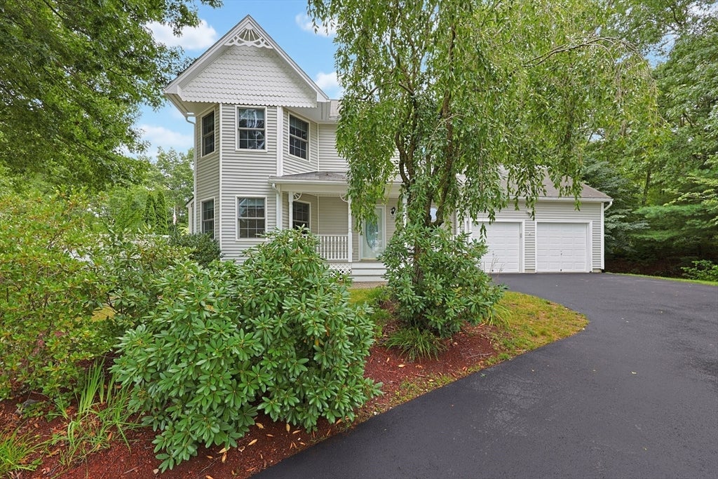 29 Brookside Avenue, Webster, MA, 29 Brookside Avenue, Webster, MA Photo #2