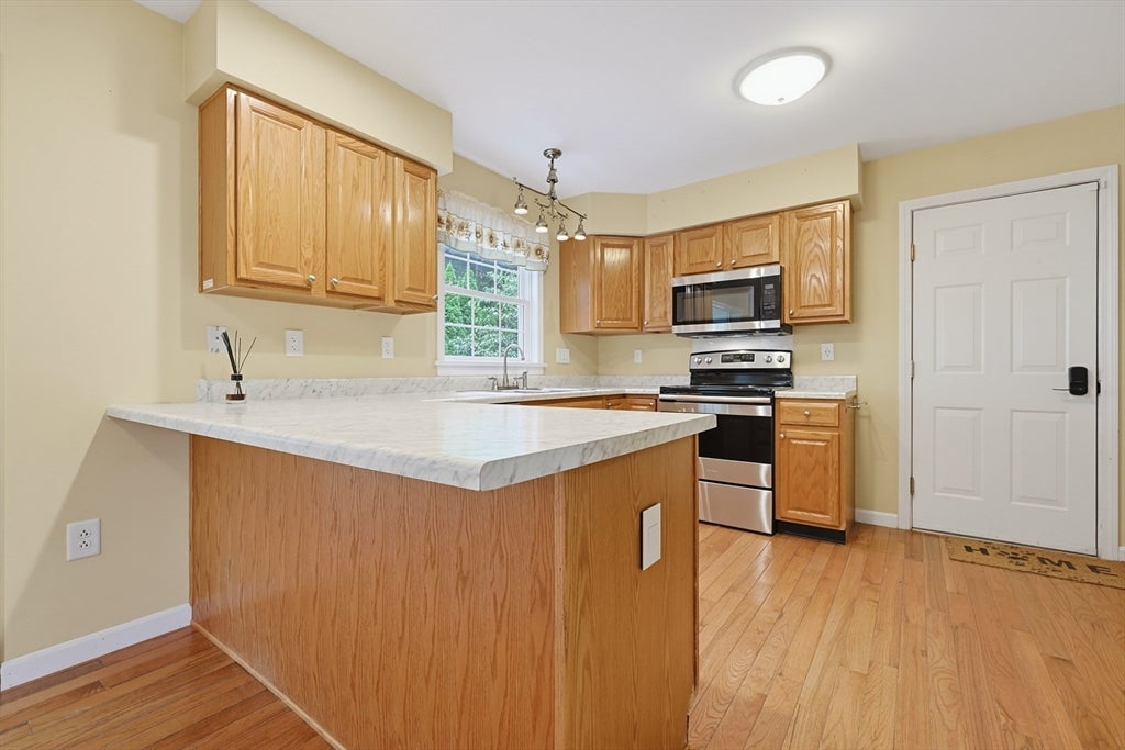29 Brookside Avenue, Webster, MA, 29 Brookside Avenue, Webster, MA Photo #9