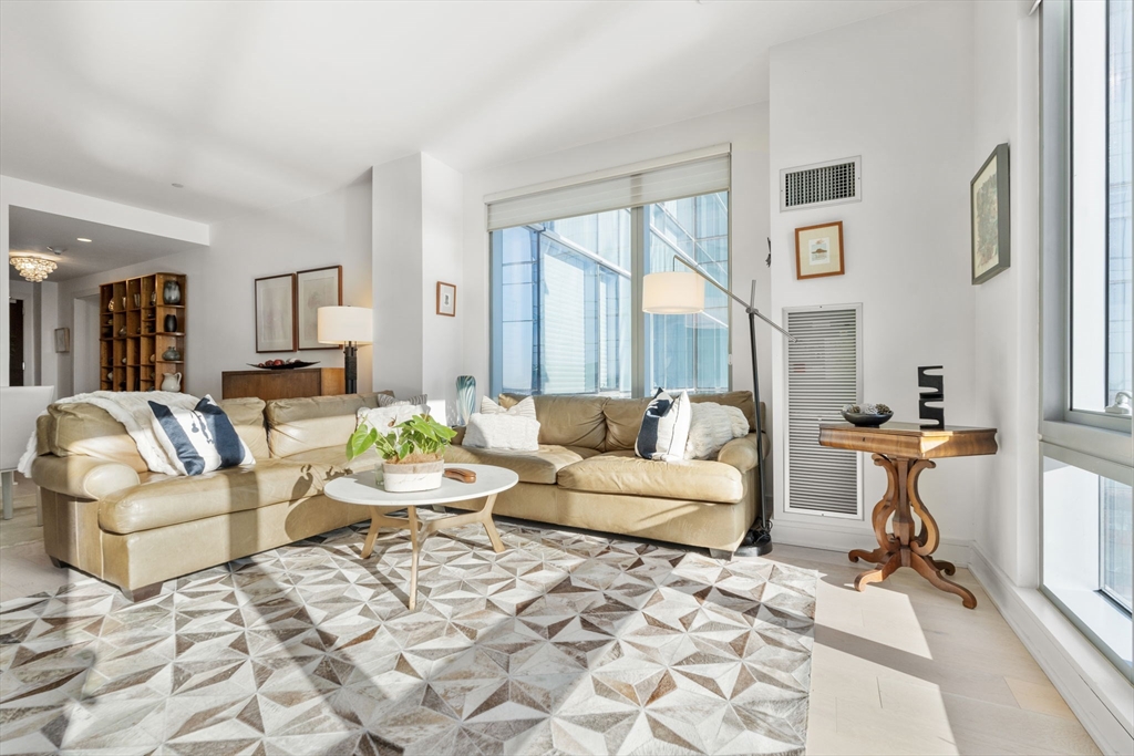 500 Atlantic Avenue 16L