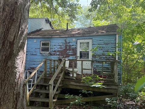 40 Overlook Rd Holbrook MA 02343