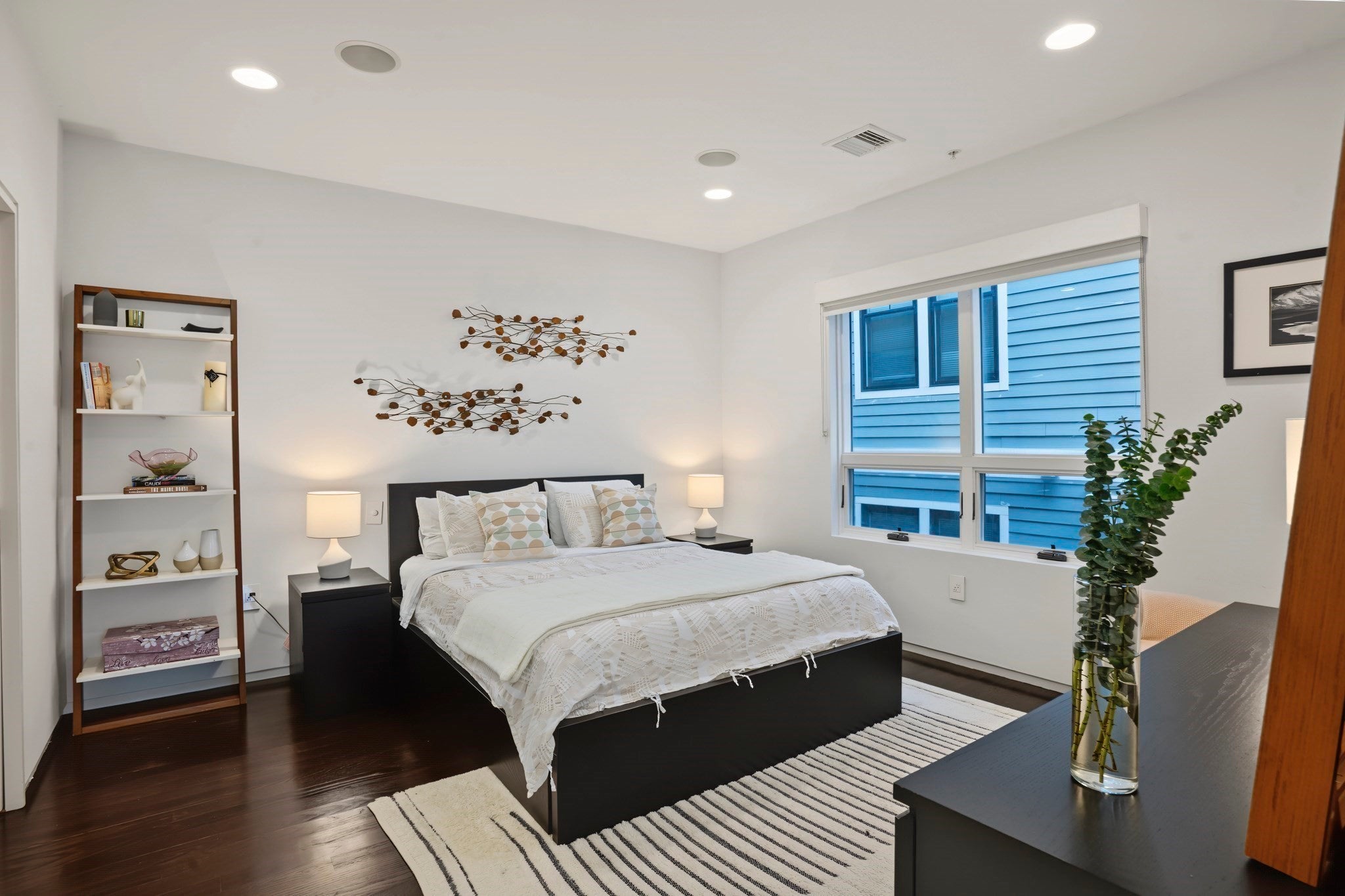 687 E 2nd St #6, Boston, MA Photo #11