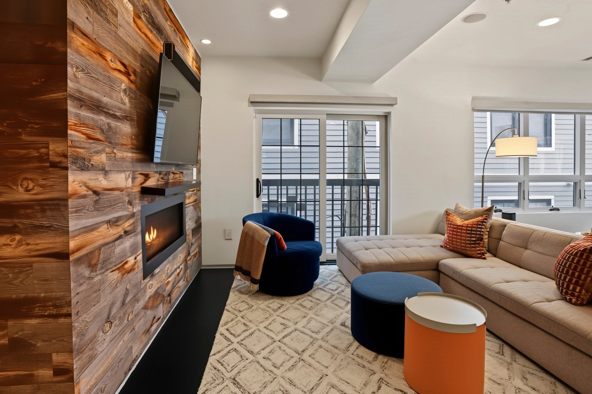 687 E 2nd St #6, Boston, MA Photo #3