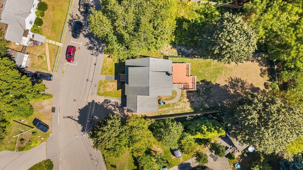 36 Brookside Rd