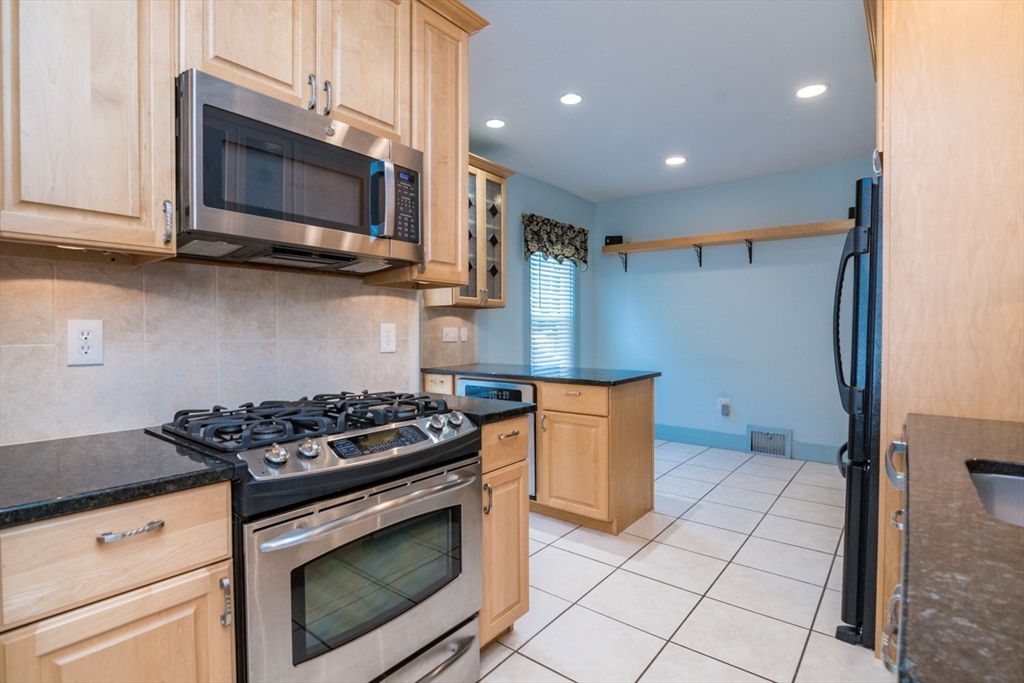20 Woodlawn Pl, Longmeadow, MA, 20 Woodlawn Pl, Longmeadow, MA Photo #19