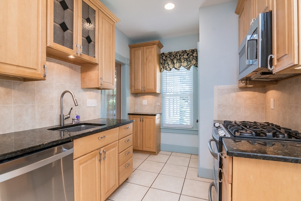 20 Woodlawn Pl, Longmeadow, MA, 20 Woodlawn Pl, Longmeadow, MA Photo #23