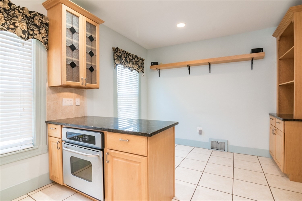 20 Woodlawn Pl, Longmeadow, MA, 20 Woodlawn Pl, Longmeadow, MA Photo #20