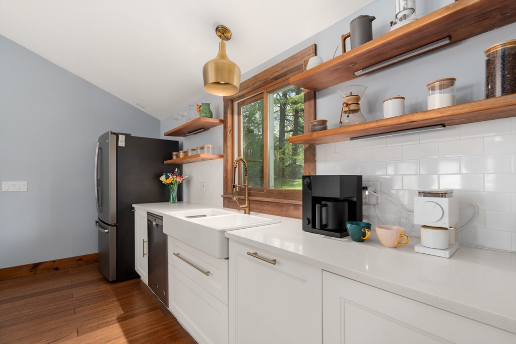 90 Wood St, Hopkinton, MA, 90 Wood St, Hopkinton, MA Photo #9