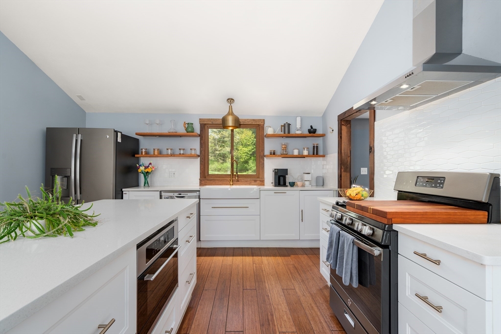 90 Wood St, Hopkinton, MA, 90 Wood St, Hopkinton, MA Photo #7