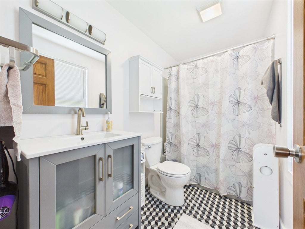 615 Taunton Ave, Seekonk, MA, 615 Taunton Ave, Seekonk, MA Photo #14