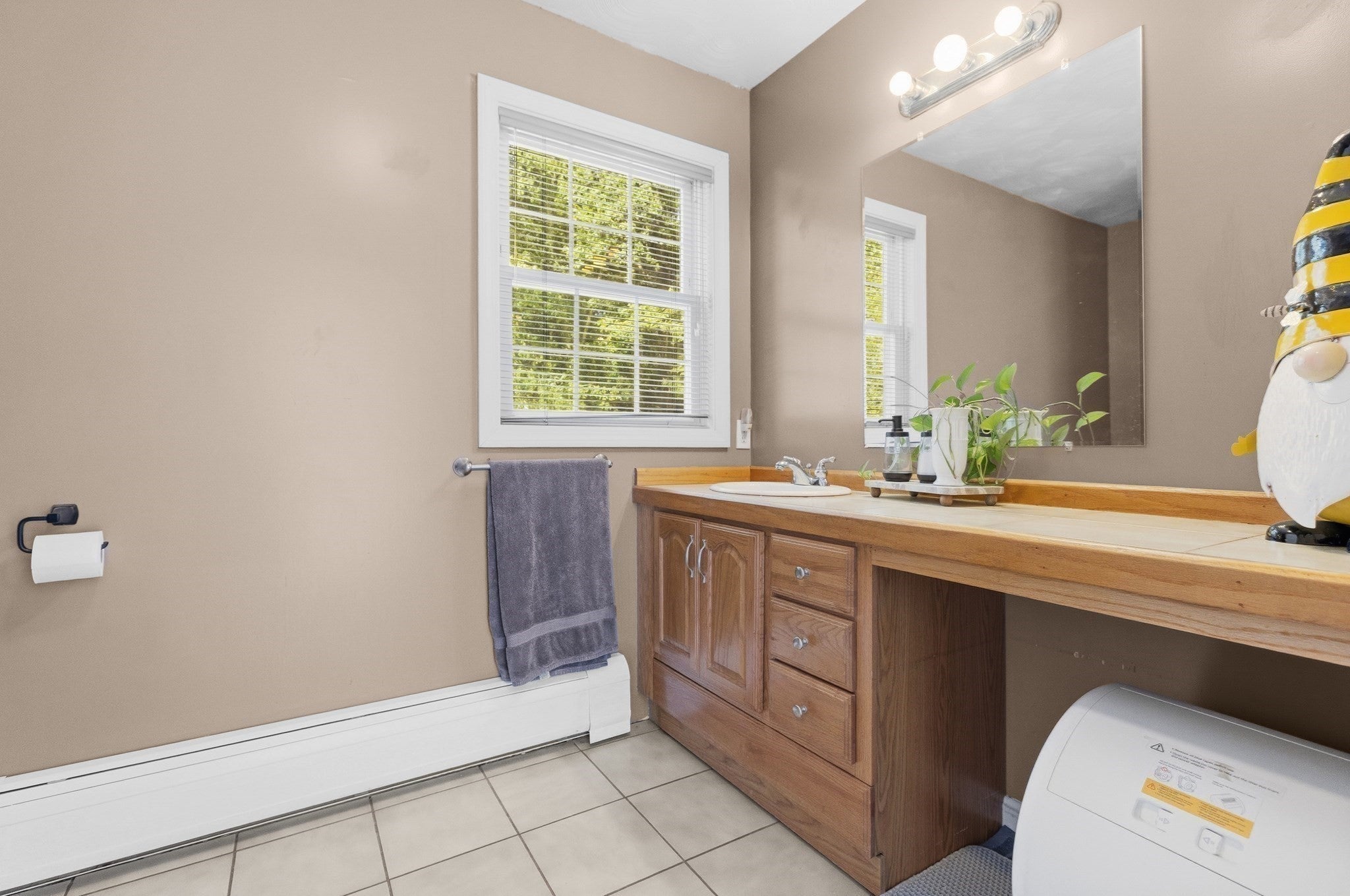 777 New Plainville Rd, New Bedford, MA, 777 New Plainville Rd, New Bedford, MA Photo #12