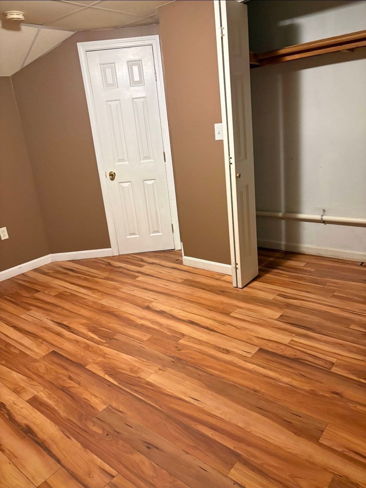 777 New Plainville Rd, New Bedford, MA, 777 New Plainville Rd, New Bedford, MA Photo #26