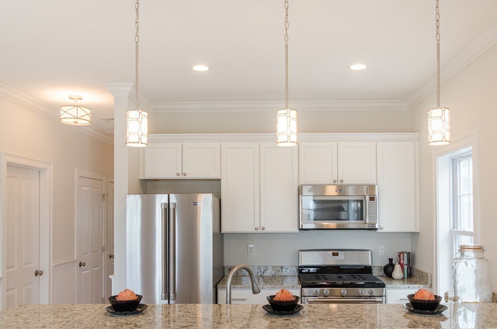 44 Railroad Ave 6