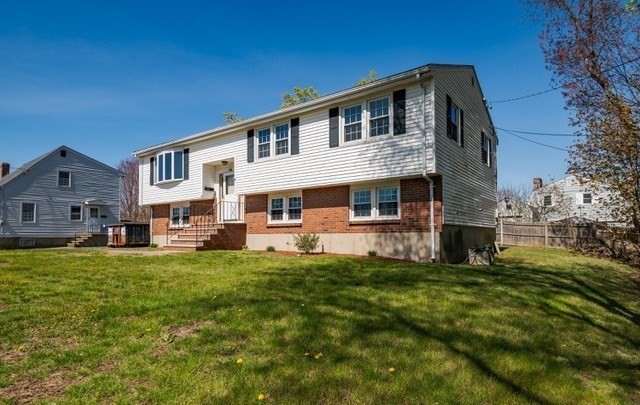 6 Barnes Ave