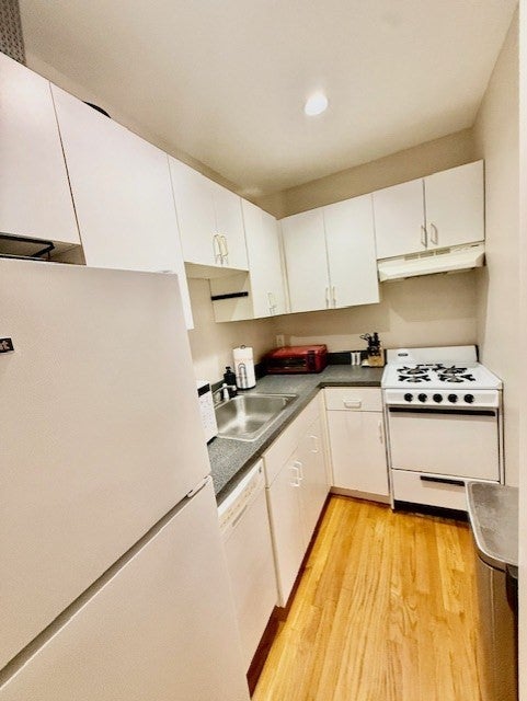 2-4 Thacher ST #3, Boston, MA Photo #5
