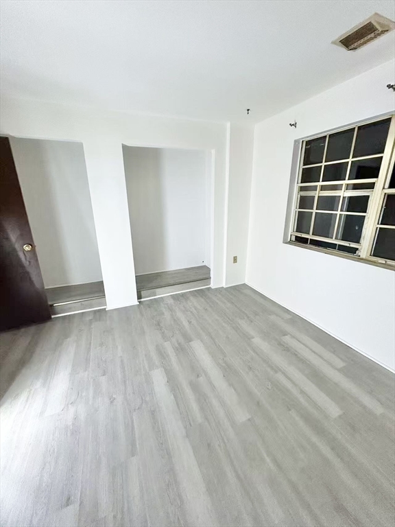 5 Louisburg Square 11