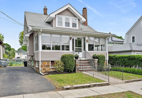 9 Granger St Quincy MA 02170