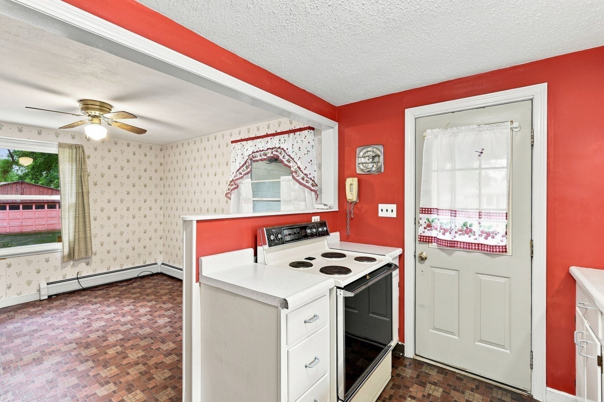 36 Silver Lake Dr, Agawam, MA, 36 Silver Lake Dr, Agawam, MA Photo #9
