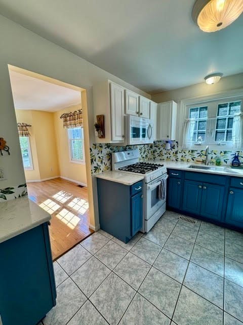 13 Waltham Dr 13