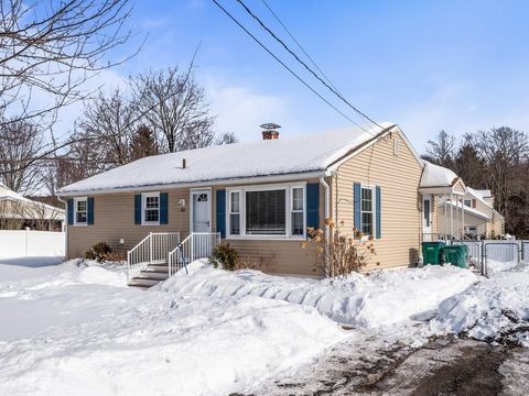 822 Shea St Fitchburg MA 01420