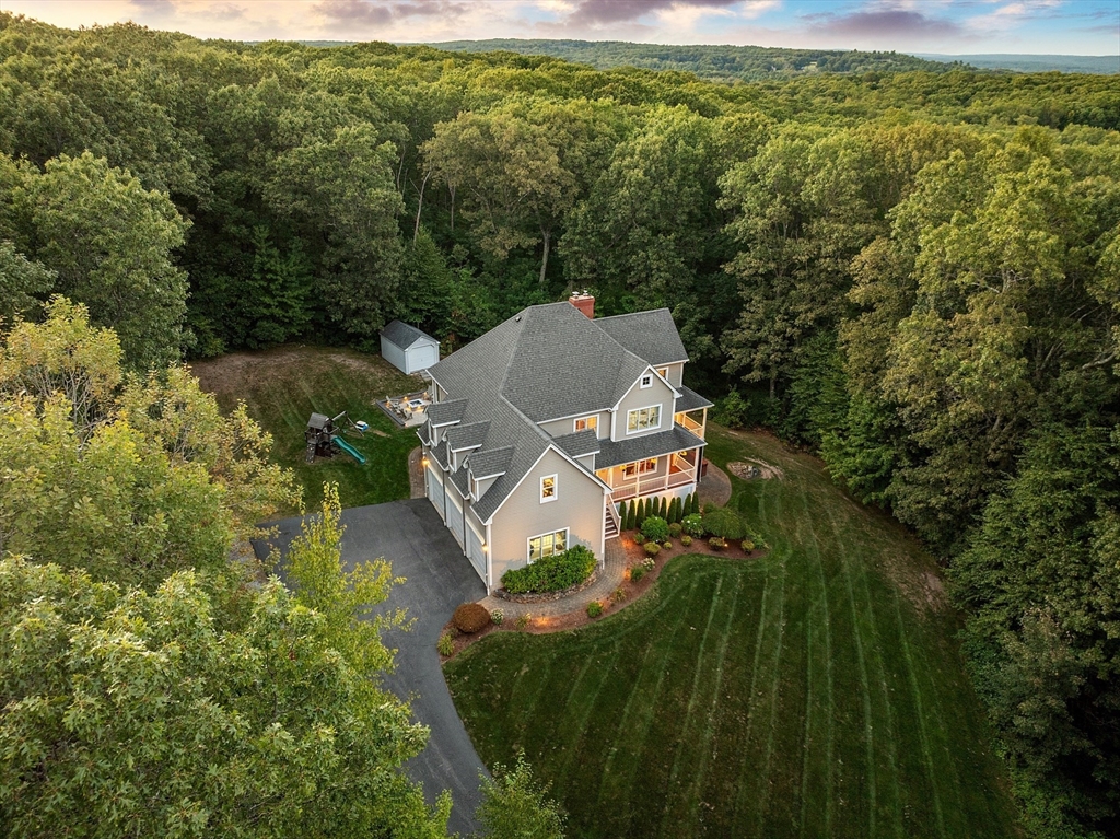 64 Acorn Dr