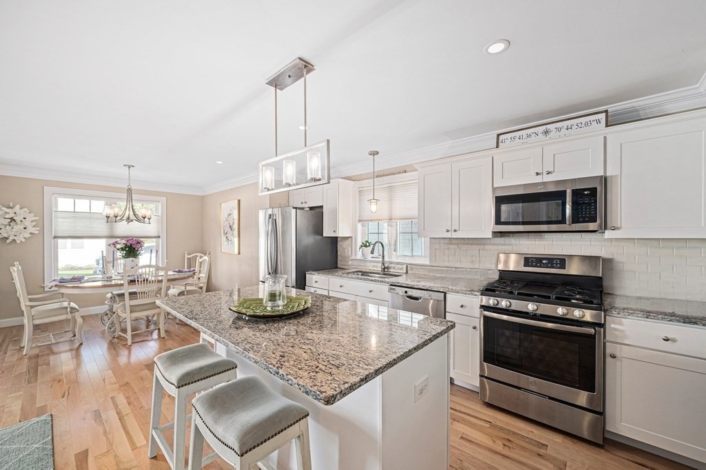 6 Twin Pines Lane 6