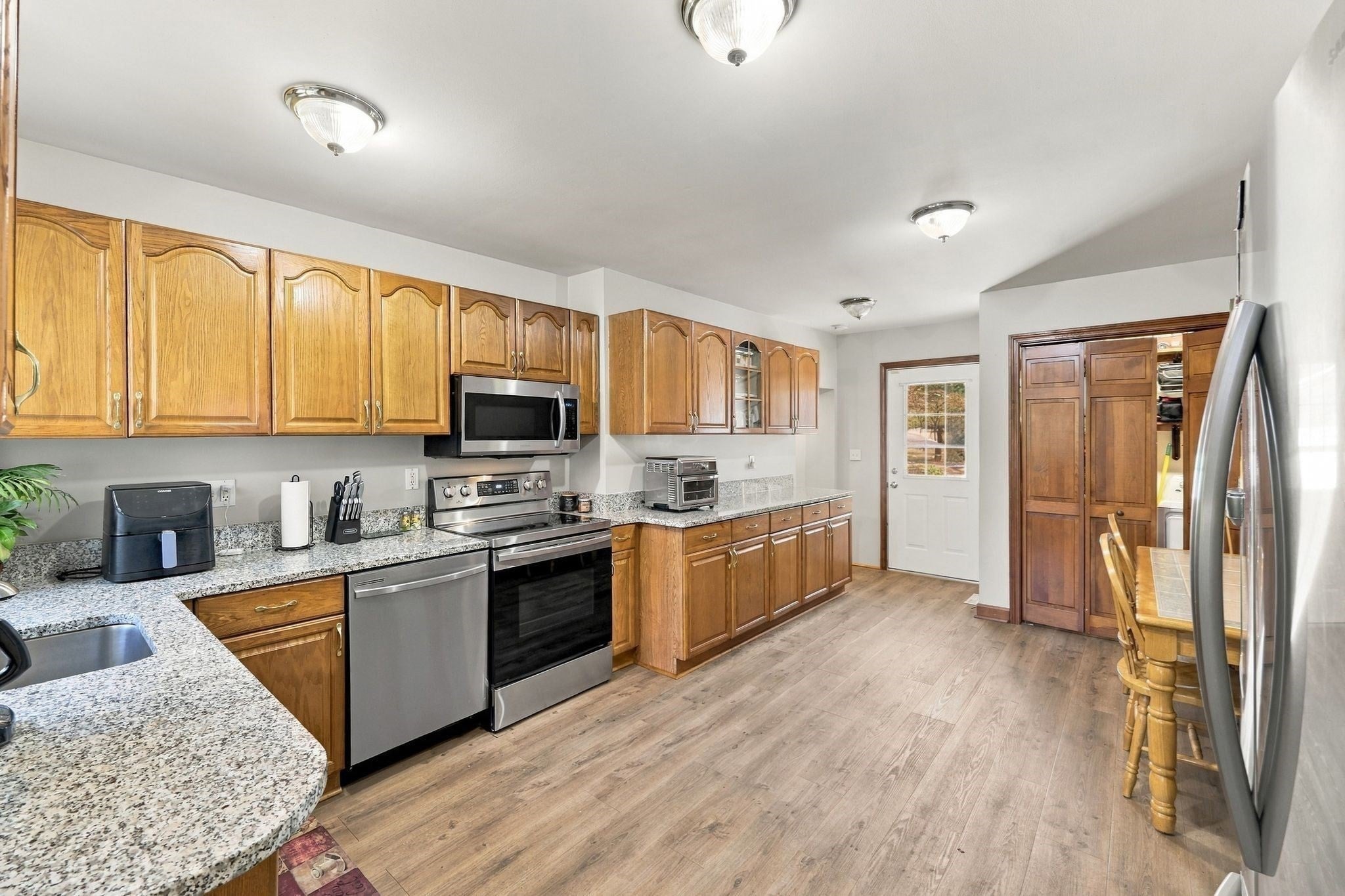 16 Oak St, Southwick, MA Photo #15