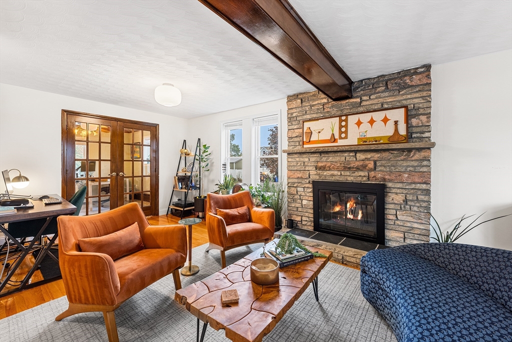 37 Huckins Ave
