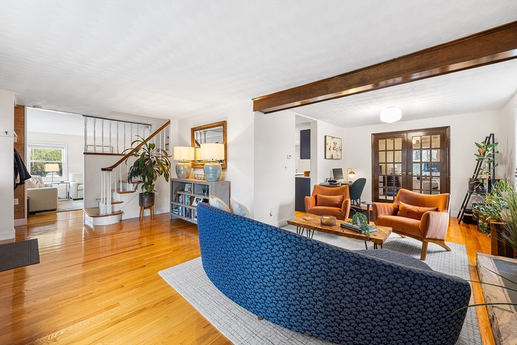 37 Huckins Ave