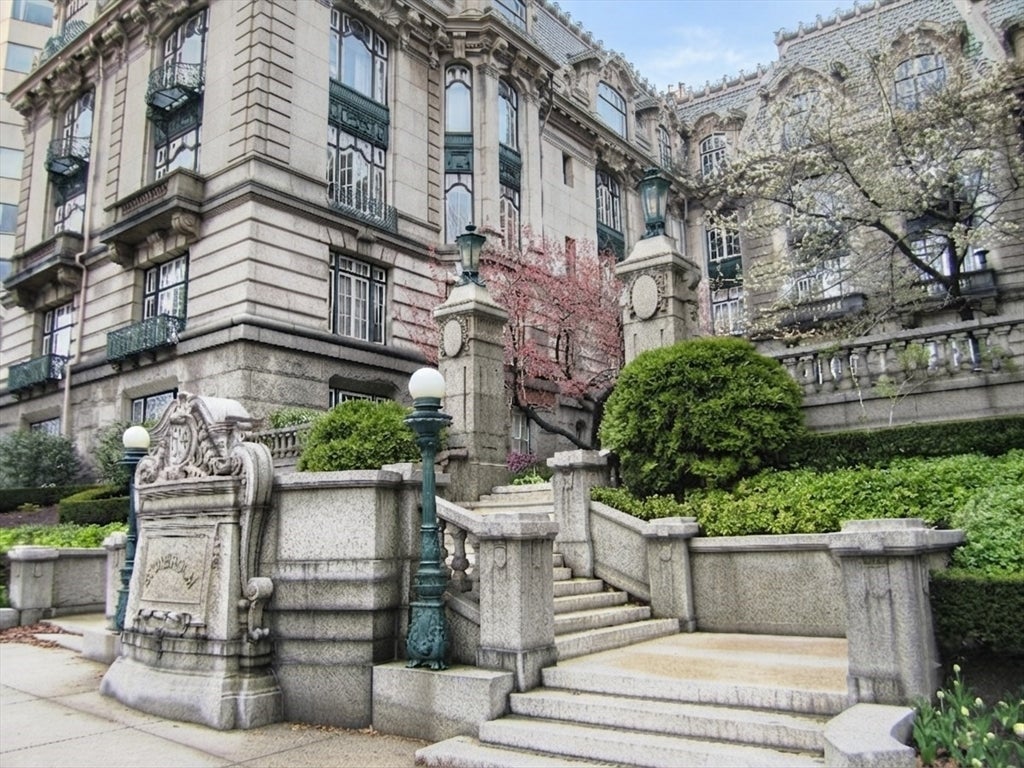 1514 Beacon St #36, Brookline, MA Photo #19