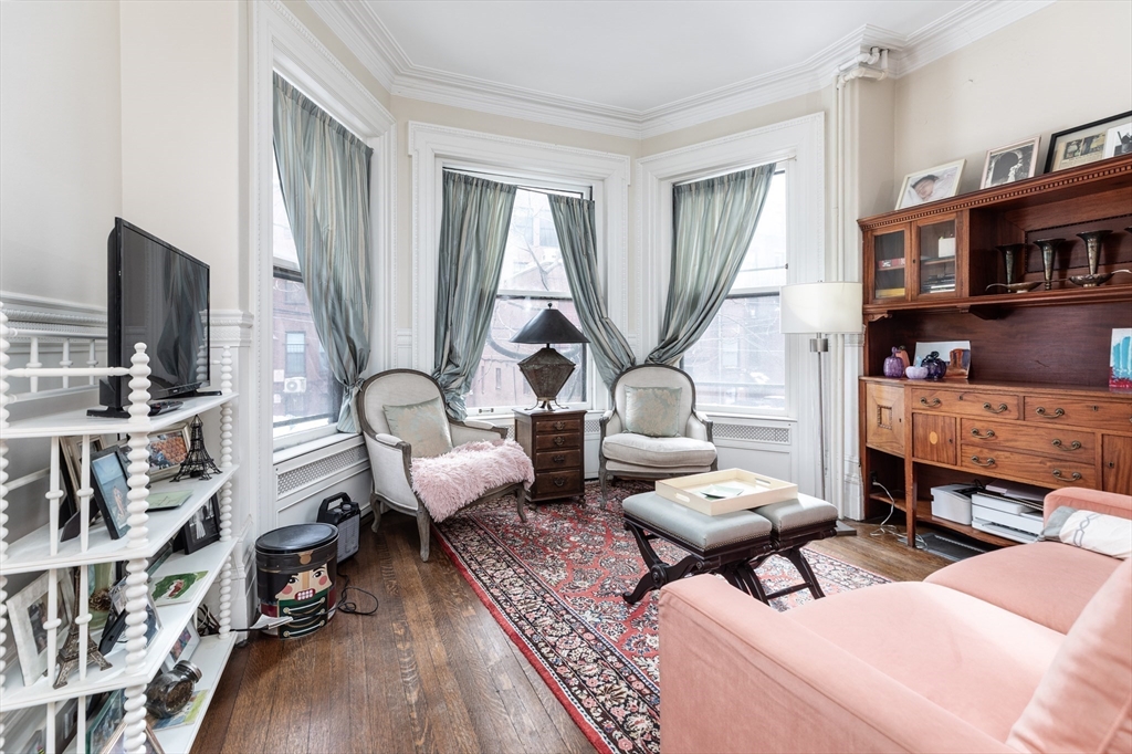 174 Commonwealth Ave 2/4