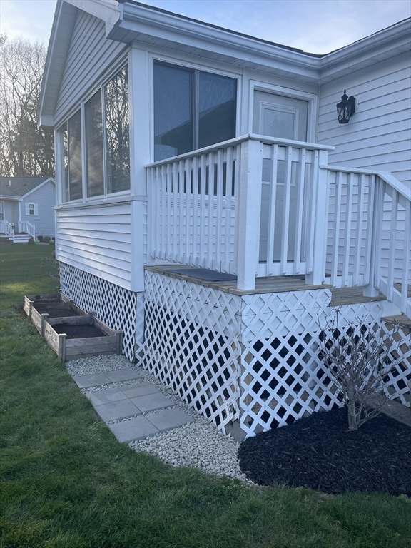33 Brookbend Way West 33